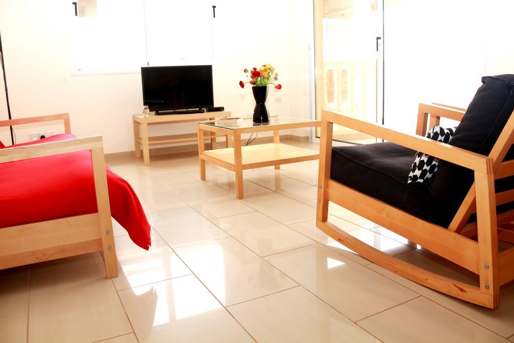 Photothea Apartments Протарас Екстер'єр фото